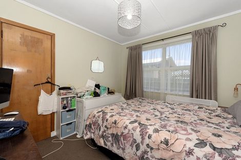 Photo of property in 8 Cricket Place, Melville, Hamilton, 3206