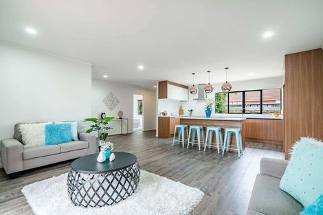 Photo of property in 13 Neta Grove, Henderson, Auckland, 0612