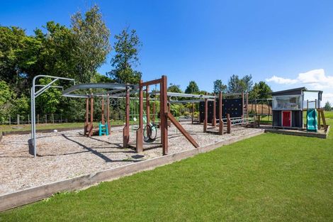 Photo of property in 126 Buller Road, Levin, 5571