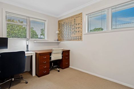 Photo of property in 8 Nyton Place, Bryndwr, Christchurch, 8053