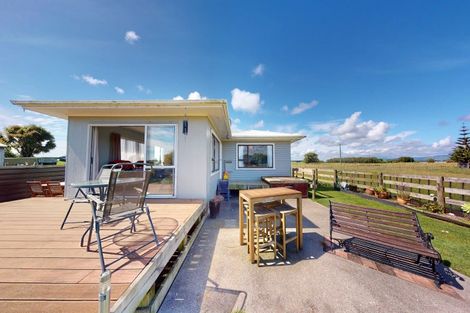 Photo of property in 49 Hokio Sand Road, Hokio Beach, Levin, 5571
