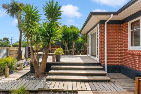 Photo of property in 12 Cambridge Road, Martinborough, 5711