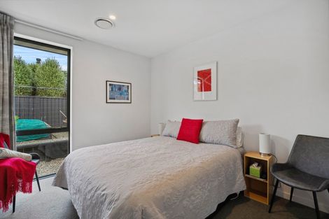 Photo of property in 12 Sapphire Spring Rise, Wanaka, 9305