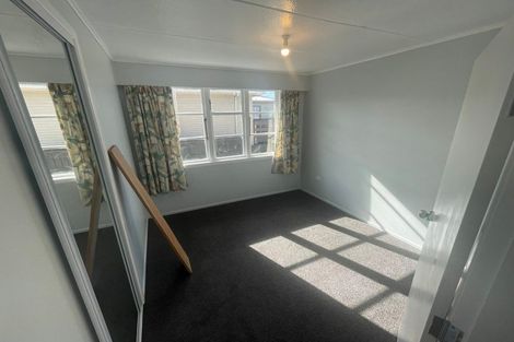 Photo of property in 77 Mould Street, Waitara, 4320