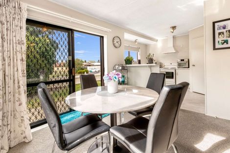 Photo of property in 8a Inverell Place, Mount Maunganui, 3116