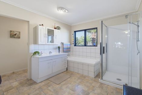 Photo of property in 996 Awhitu Road, Pollok, Waiuku, 2683