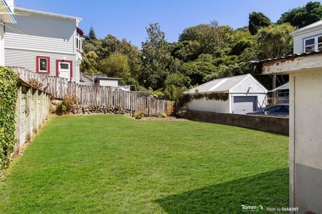 Photo of property in 1 Balfour Street, Mornington, Wellington, 6021