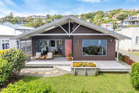 Photo of property in 43 Moana Road, Plimmerton, Porirua, 5026