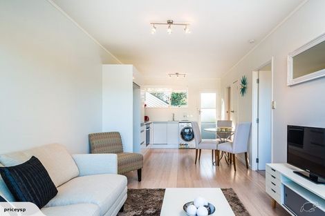 Photo of property in 9/11 Kingsway Avenue, Sandringham, Auckland, 1025