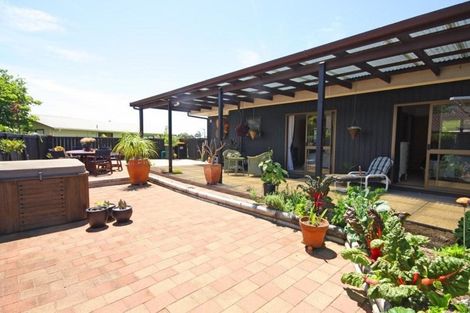Photo of property in 123b Onemana Drive, Onemana, Whangamata, 3691
