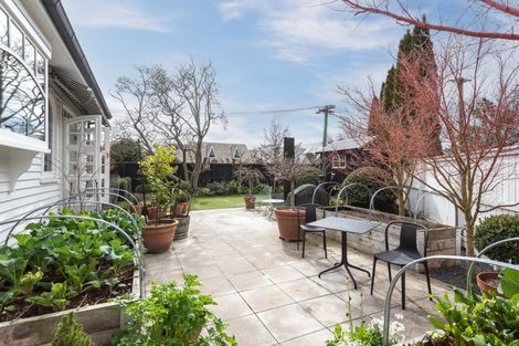 Photo of property in 14 Church Lane, Merivale, Christchurch, 8014