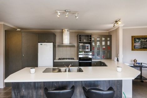 Photo of property in 45 Peter Hall Drive, Kelvin Grove, Palmerston North, 4414