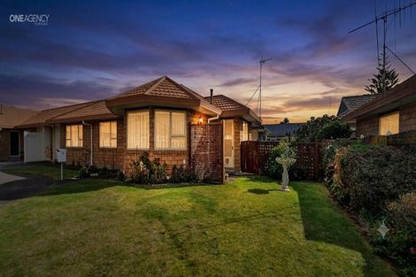 Photo of property in 1 Cumberland Court, Levin, 5510