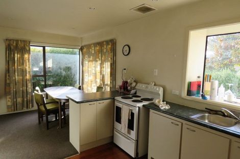 Photo of property in 156 Avonhead Road, Avonhead, Christchurch, 8042