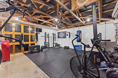 Photo of property in 41 Totara Park Road, Clouston Park, Upper Hutt, 5018