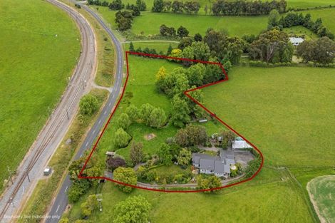Photo of property in 80 Lethbridge Road, Feilding, 4779