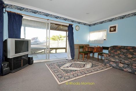 Photo of property in 32 Sandy Beach Road, Tinopai, 0593