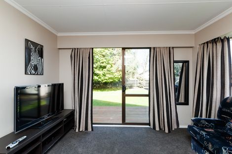 Photo of property in 19 Haast Place, Awapuni, Palmerston North, 4412