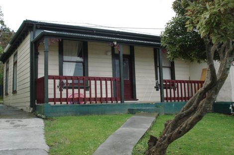 Photo of property in 6-10 Mudges Terrace, Newtown, Wellington, 6021