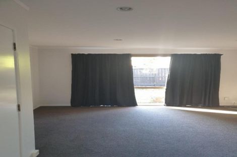 Photo of property in 12 Pohutukawa Place, Ellerslie, Auckland, 1051