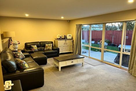 Photo of property in 97a Vagues Road, Northcote, Christchurch, 8052