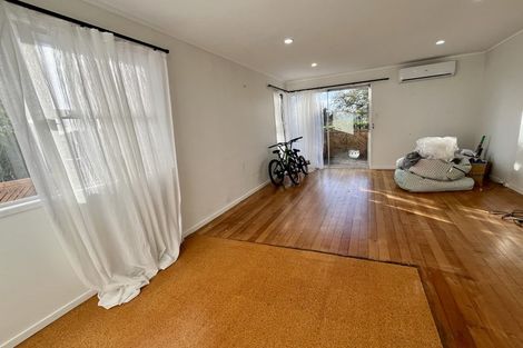 Photo of property in 36 Reelick Avenue, Pakuranga Heights, Auckland, 2010