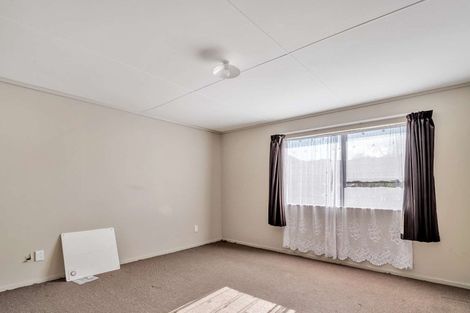 Photo of property in 2 Birch Place, Aramoho, Whanganui, 4500
