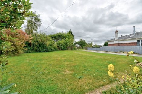 Photo of property in 26 Hunter Street, Edendale, 9825