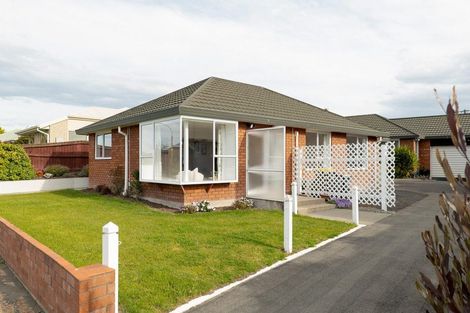 Photo of property in 3 Briarmont Street, Avondale, Christchurch, 8061