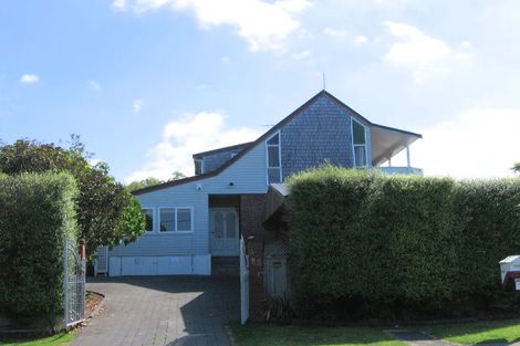 Photo of property in 2/45 Matipo Road, Mairangi Bay, Auckland, 0630
