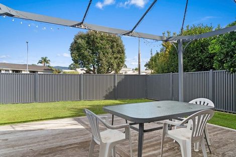 Photo of property in 136 Cameron Road, Te Puke, 3119