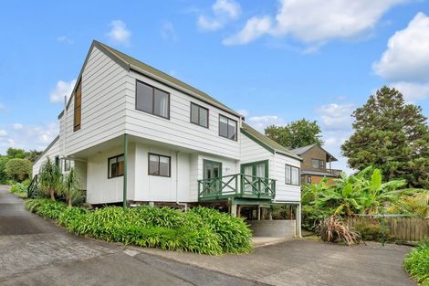 Photo of property in 1/14 Trident Place, Shelly Park, Auckland, 2014