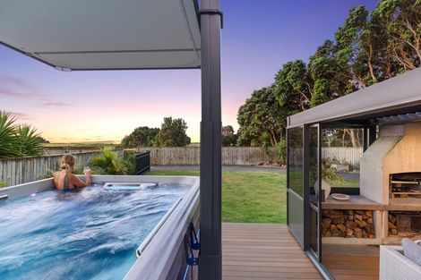 Photo of property in 25b Dolphin Parade, Bell Block, New Plymouth, 4312