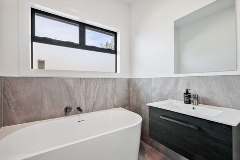 Photo of property in 191 High Street, Oxford, 7430