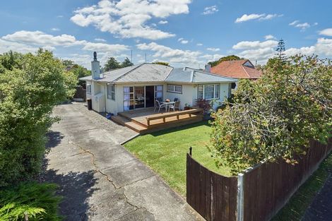 Photo of property in 33 Gloucester Street, Takaro, Palmerston North, 4412
