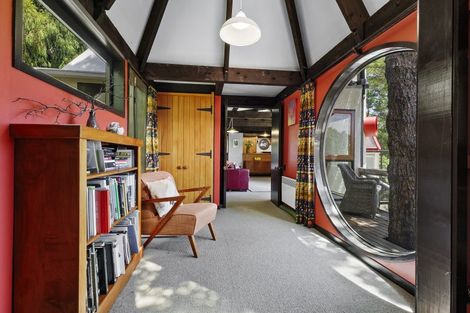 Photo of property in 74 Chatsworth Road, Silverstream, Upper Hutt, 5019