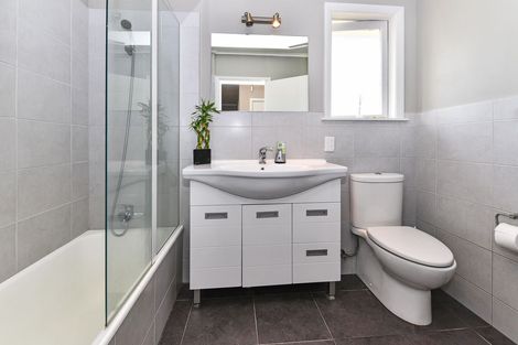 Photo of property in 131 Clevedon Road, Papakura, 2110