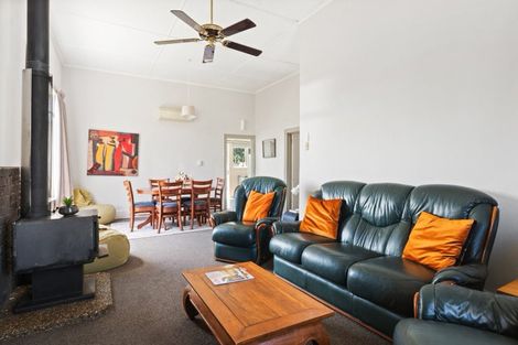 Photo of property in 283 Kahutia Street, Gisborne, 4010