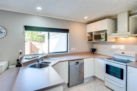 Photo of property in 9 Belgrave Place, Taradale, Napier, 4112