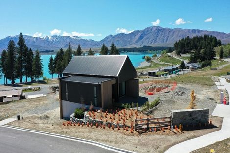 Photo of property in 16 Station Bay Rise, Lake Tekapo, 7999