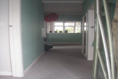 Photo of property in 16 Moffitt Street, Vogeltown, Wellington, 6021