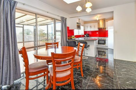 Photo of property in 78 Ray Small Drive, Pahurehure, Papakura, 2113