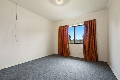 Photo of property in 14 Corsair Place, Melville, Hamilton, 3206