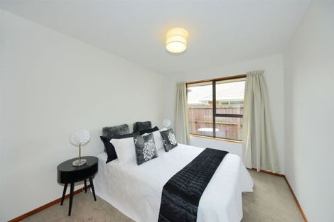 Photo of property in 2/39 Greenock Street, Redwood, Christchurch, 8051