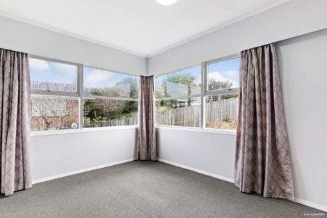 Photo of property in 16 Chequers Avenue, Glenfield, Auckland, 0629