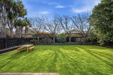Photo of property in 47 Charlcott Street, Burnside, Christchurch, 8053