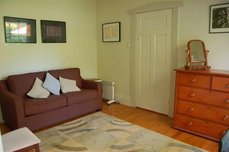 Photo of property in 106 Station Road, Kumeu, 0891