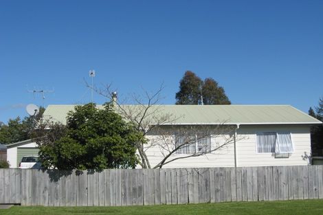 Photo of property in 20 Totara Street, Edgecumbe, 3120