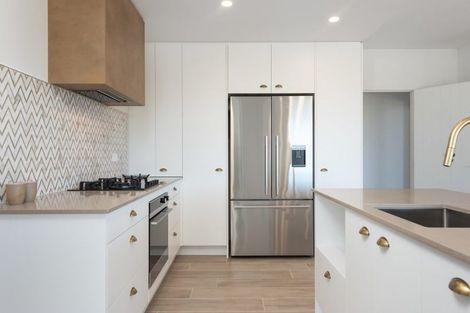 Photo of property in 16 Ridge Drive, Omokoroa, 3114