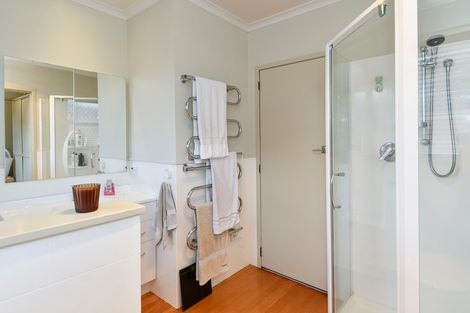 Photo of property in 22 Lynwood Place, Brookfield, Tauranga, 3110